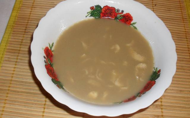 Krakowska zupa kminkowa z lanym ciastem lub grzankami [PRZEPIS]
