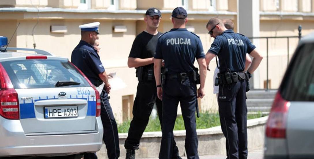 Wczoraj policjanci sprawdzali, czy podłożonych bomb nie ma m.in. w zielonogórskich sądach. Byli też w urzędzie marszałkowskim.