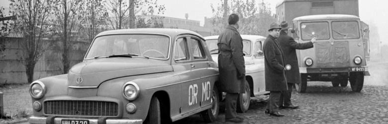 ORMO i prawdopodobnie UB-owcy podczas kontroli drogowej, lata 50.