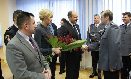 Życzenia nowemu komendantowi składał między innymi Andrzej Kosztowniak