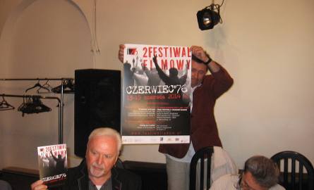 Jest też już gotowy plakal festiwalu" Radom Czerwiec 76".