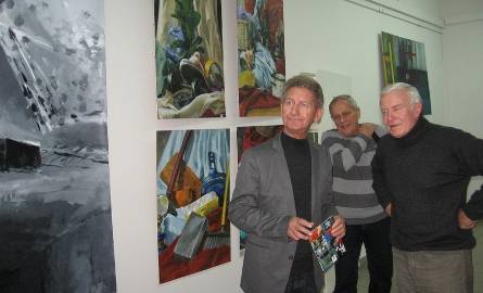 O pokazanej sztuce rozmawiają radomscy profesorowie : Od lewej - Andrzej Gieraga, Bogumił Łukaszewicz i Henryk Hoffman