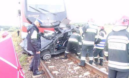 Dziś rano doszło do fatalnego wypadku na przejeździe kolejowym - nowe informacje [ZDJĘCIA]