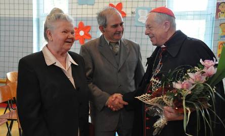 Kardynał Józef Glemp odwiedził szkołę w Kościelcu [zobacz zdjęcia]