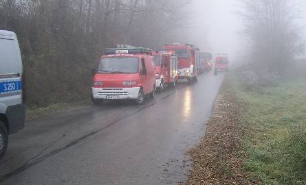 Do kraksy doszło w mglisty czwartkowy poranek na drodze w Czyżowicach.