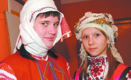 Tradycyjne białoruskie nakrycia głowy u kobiet to nie założenie beretu. Wymagają nie lada zdolności manualnych. Ich stworzenie jest także dość czaso