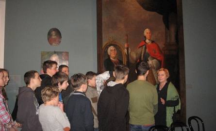 Po koncercie goście zwiedzili prezentowaną w radomskim muzeum wystawę ”Sarmacki skarb. Trybunał Skarbowy Koronny  w Radomiu 1613- 1763”.
