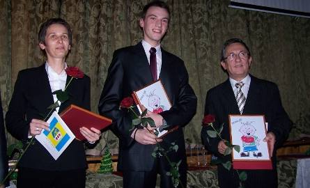 Laureaci wyróżnień dla wolontariuszy, od lewej: Małgorzata Jęsior, Łukasz Namyślak, Andrzej Dziemba (odebrał nagrodę za Sarę Dyllong).