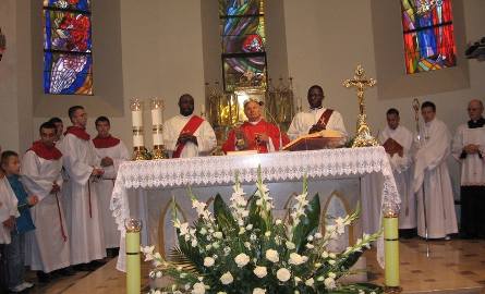 Biskup Henryk Tomasik błogosławił przybyłych