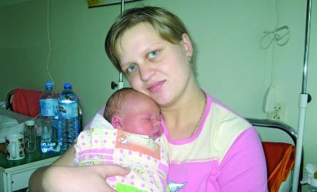 15 grudnia o godz. 20.30 w monieckim szpitalu urodziło się pierwsze dziecko Anny i Marka Turczyńskich ze wsi Kiślak. Dziewczynka w momencie urodzenia