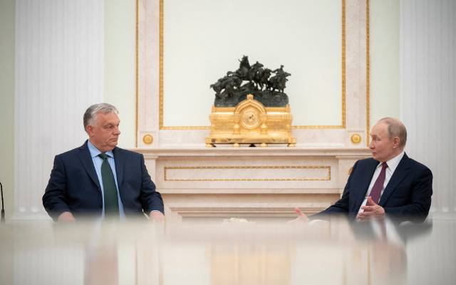 Oburzenie po wizycie Orbana w Moskwie. Premier Węgier zachował się jak troll Putina