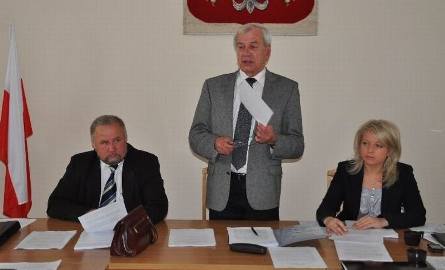 Lucyna Kozoduj, pełni w radzie powiatu staszowskiego funkcję wiceprzewodniczącej. Na ostatniej sesji radni większością głosów uratowali swoją koleżankę