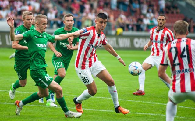 Oceniamy piłkarzy Warty Poznań w meczu z Cracovią (2:0). Zieloni byli zabójczo skuteczni w ostatnich minutach