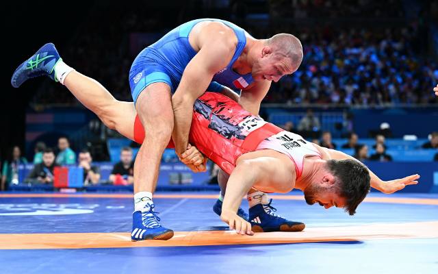 Polak Arkadiusz Kułynycz przegrał w ćwierćfinale ale wciąż ma szanse na medal!