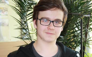 Julian Przemyski - laureat konkursów z chemii i fizyki i finalista konkursu z informatyki.