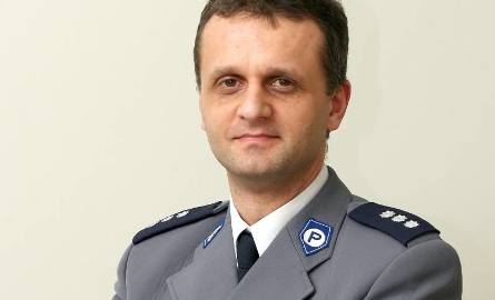Kom. Piotr Wiśniewski pracuje w Wydziale Prewencji Komendy Wojewódzkiej Policji w Gorzowie. Zajmuje się m. in. edukacją młodych ludzi w dziedzinie bezpieczeństwa