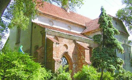 Zgodnie z przekazem Jana Długosza fundatorem klasztoru dominikanów był książę Kazimierz, co miało dokonać się w roku 1264
