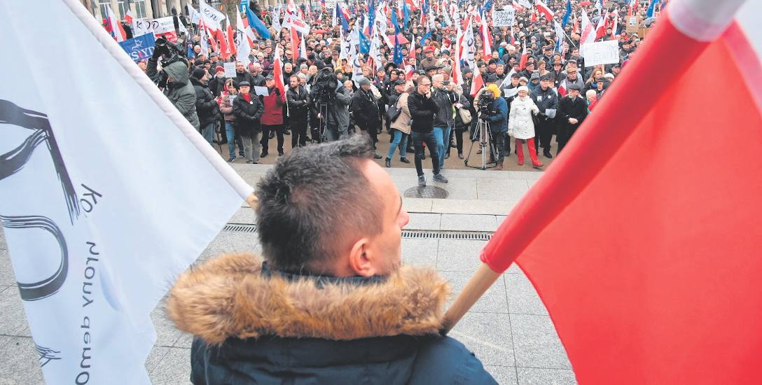 Manifestacja KOD-u w Poznaniu.