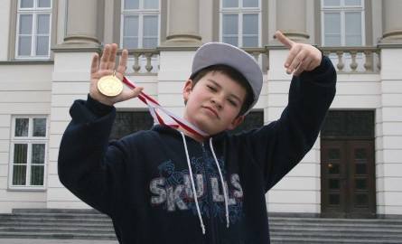 Maks Wojtowicz został mistrzem Polski w tańcu Hip-Hop.