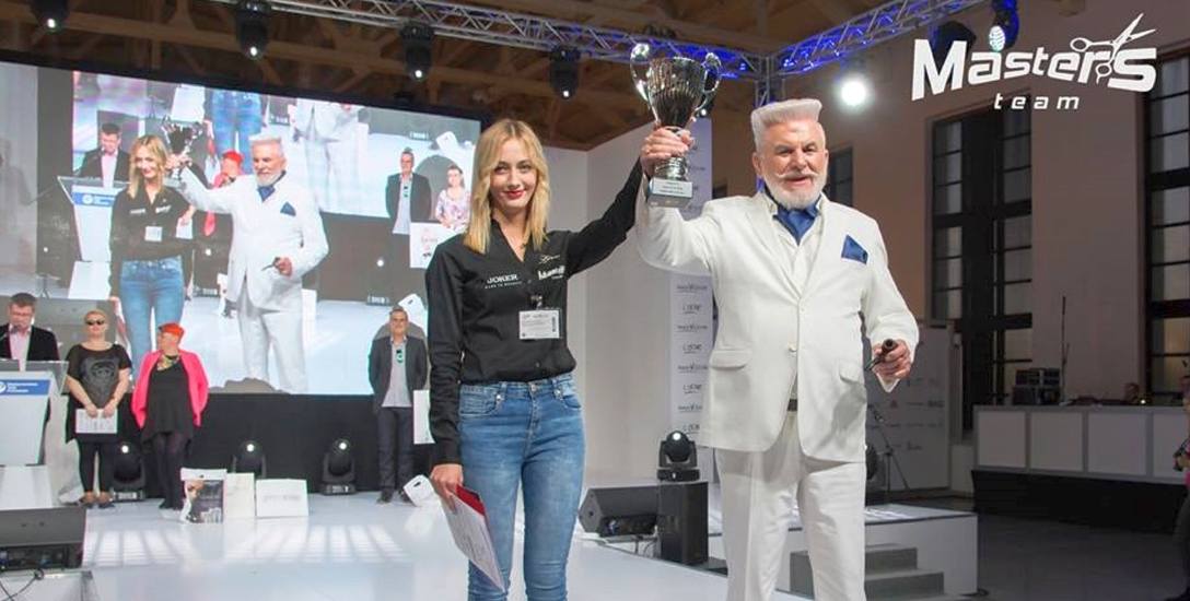 Dominika Jackowska ma dopiero 19 lat a już może poszczycić się licznymi nagrodami w dziedzinie fryzjerstwa. Talentma po mamie.