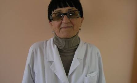 2. Halina GadMa 56 lat, mieszka w Strawczynie. Absolwentka Liceum Medycznego w Kielcach, od 36 lat pracuje jako pielęgniarka. Mąż Andrzej, troje dzieci: