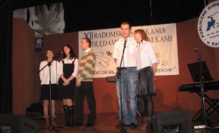 Wystąpił też zespół muzyczno - wokalny  ze Specjalnego Ośrodka Wychowawczego w Jurkach