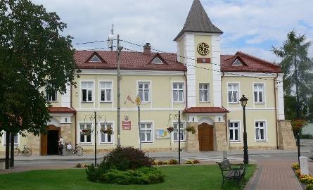 Baranowski  Ratusz został wyremontowany w ramach unijnego projektu rewitalizacji małych miejscowości.