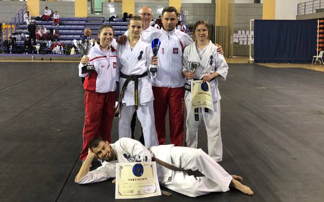 Trzynaście medali Małopolan w mistrzostwach Europy w karate kyokushin w Lizbonie. Mamy zdjęcia