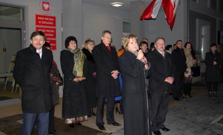 Życzenia składali Bogusława Jaworska, burmistrz miasta oraz Waldemar Urbański, starosta zwoleński (z lewej).