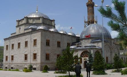 Nowy meczet w Kars.