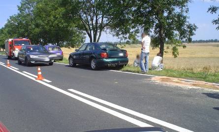 Karambol na trasie Jordanowo-Kaława. Zderzyło się pięć aut, jedna osoba jest ranna (zdjęcia internauty)