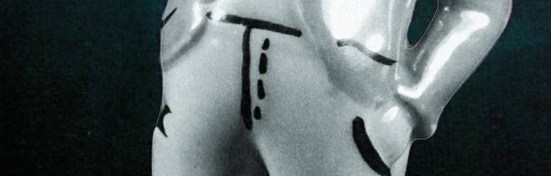Porcelanowe figurki Bezrobotnego Froncka były tak popularne, że sprzedawano je  jako pamiątkę ze Śląska. Były różne Froncki, w jednym bucie też, jak
