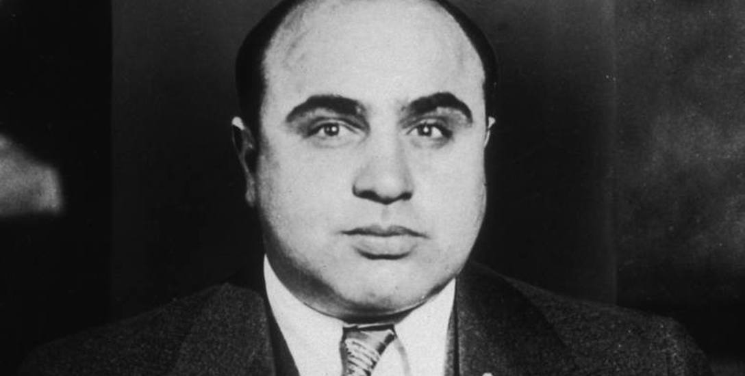 Al Capone, jeden z najbardziej rozpoznawalnych amerykańskich gangsterów
