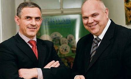 Andrzej Grabowski (z prawej) i Jerzy Borucki – szefowie grupy Polmlek, chcieli wyprowadzić ostrowską mleczarnię na prostą. Sądowy przetarg przekreśla