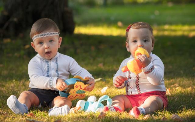 Maja i… czyli jakie imiona najczęściej są nadawane dzieciom w 2024 roku? Rośnie popularność imienia, które nosi znana Polka