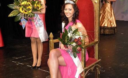 Karolina Zielińska w koronie Miss Polonia Grudziądza 2010 [foto]