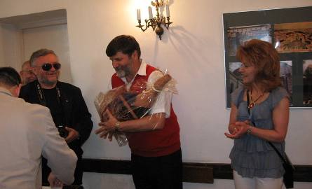 Nagrody od dyrekcji szkoły otrzymali także Jadwiga Stój, właścicielka biura turystycznego organizującego wycieczkę oraz Bogusław Murlak z Lublina, p