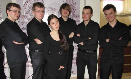 Zespół Akordeonowy: Bartłomiej Zieliński, Jakub Łacek, Angelika Stelmach, Wojciech Nalepa, Wojciech Grochola, Piotr Szwed.