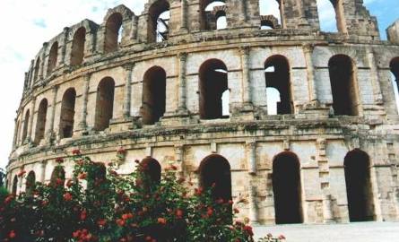 Jeden z najlepiej zachowanych rzymskich amfiteatrów w El Dżem.