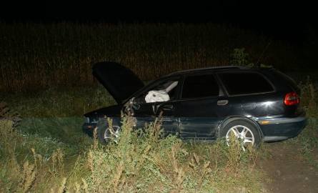 Turośl - Cieloszka: Zderzenie aut. Pijani kierowcy w powiecie kolneńskim (zdjęcia)