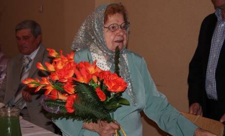 Zofia Dzieńkowska otrzymała mnóstwo kwiatów.