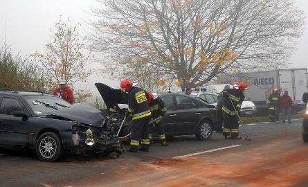 Karambol w Suchorzowie - zderzenie sześciu pojazdów! (zdjęcia)