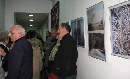 Zima na fotografii - nowa wystawa w bibliotece w Radomiu (zdjęcia)