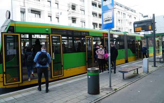 MPK Poznań: Autobusy i tramwaje będą jeździć częściej także w weekend 7-8 listopada