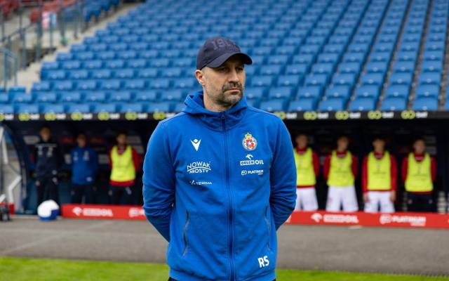 Radosław Sobolewski pozostaje trenerem Wisły Kraków na kolejny rok 