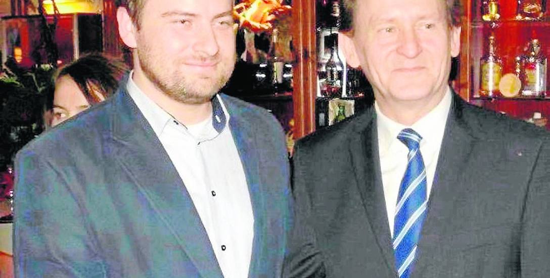 Piotr Wójcik (z lewej) w przedwyborczych szrankach może liczyć nie tylko na poparcie profesora Bernackiego ( z prawej), ale również wicemarszałka Sejmu