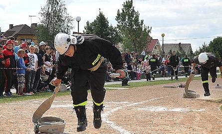 Strażacy ochotnicy rywalizowali w gminnych zawodach pożarniczych  [zdjęcia]
