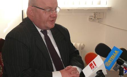 Prezydent Andrzej Szlęzak na wtorkowej konferencji prasowej, po której poszedł do sądu i wygrał sprawę.