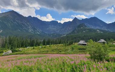 W Tatrach są miejsca, gdzie śnieg zalega cały rok. A pogoda w górach może zmienić się z minuty na minutę.