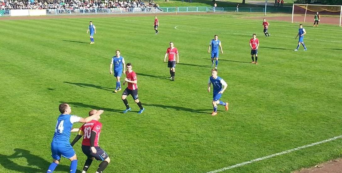 Piłkarze z Krosna Odrzańskiego zajmują piąte miejsce w okręgówce i do lidera tracą trzy punkty.